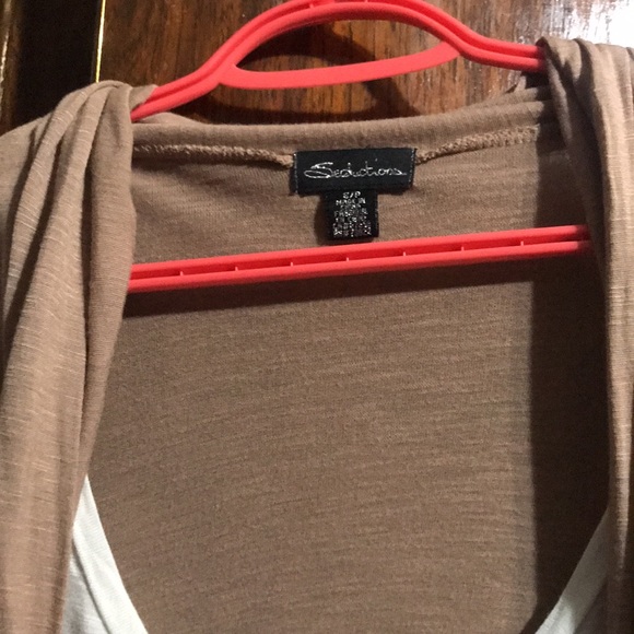 Women blouse - Picture 2 of 3